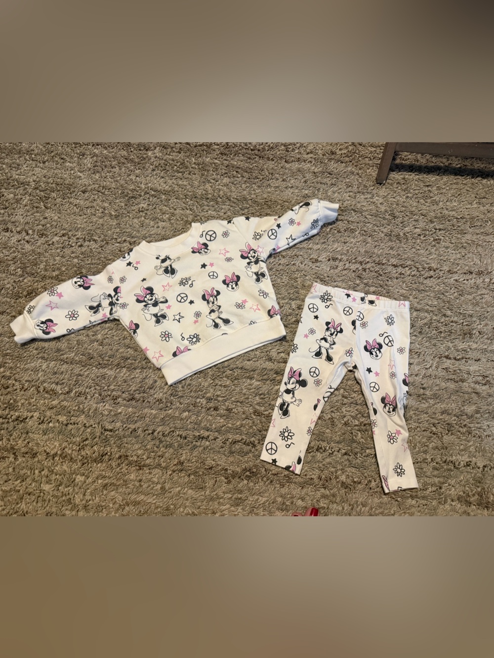 Disney White and Pink Minnie Mouse Set